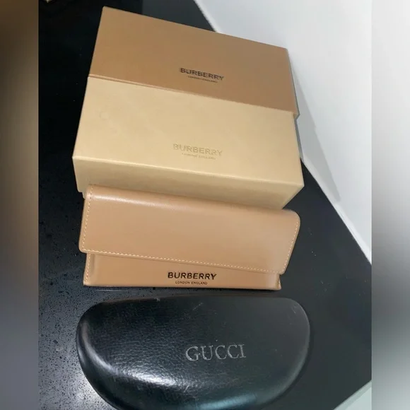 ALL for 40$ Sunglasses Set with cases - Picture 10 of 10